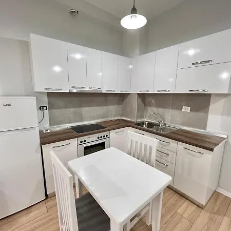 Small Cozy * Тирана